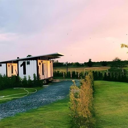 Boxotel Ban Nong Chik  Buitenkant foto